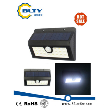 Luz LED para exteriores de pared solar